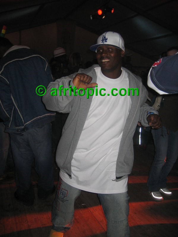 ../Images/afw2006c 445.jpg